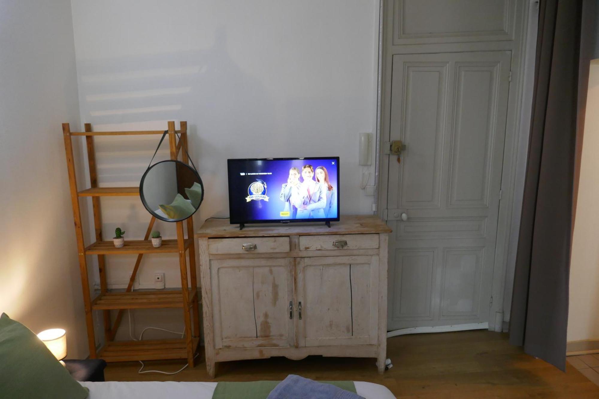 Le Carnot, A Deux Pas Du Centre Ville Besançon Kültér fotó